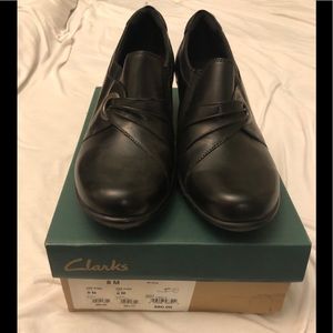 Clarks Black Shoe Size 8M.